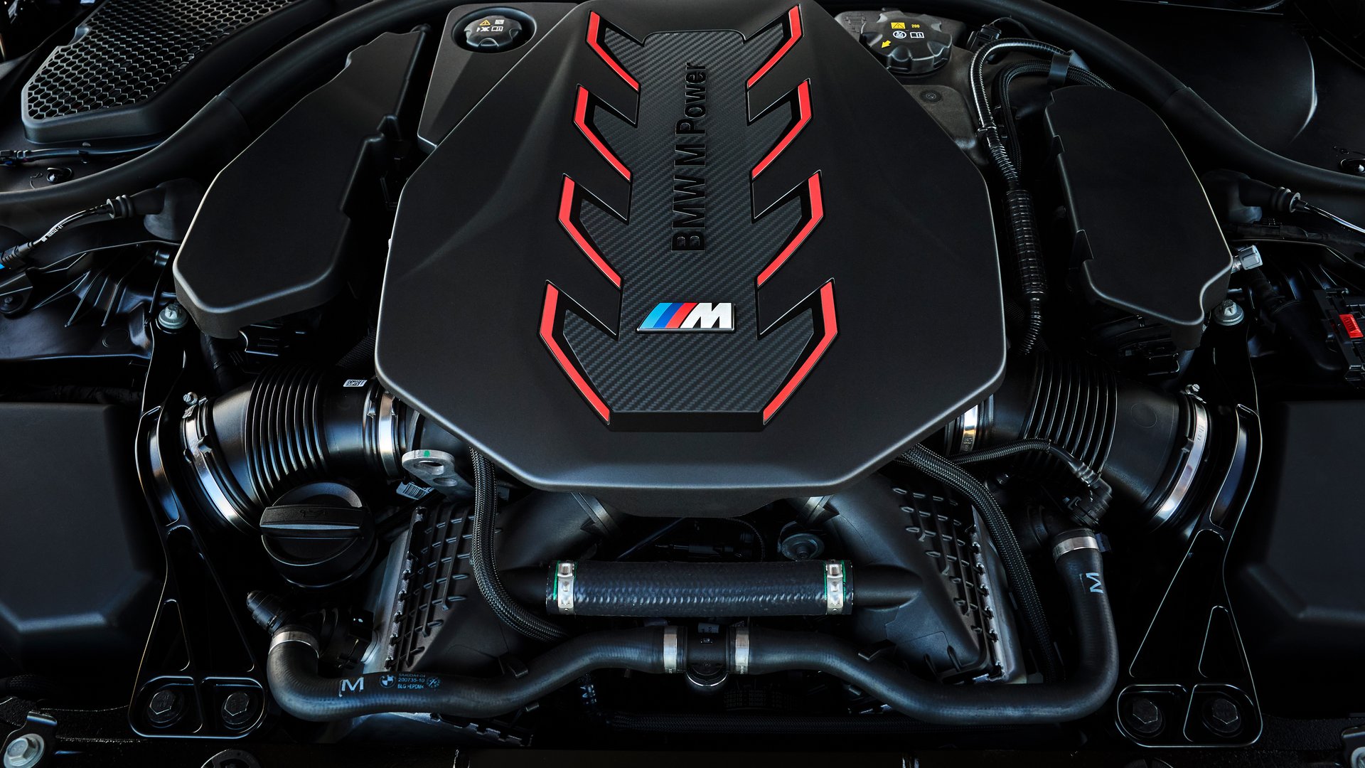 BMW M5 Touring Hybrid Engine