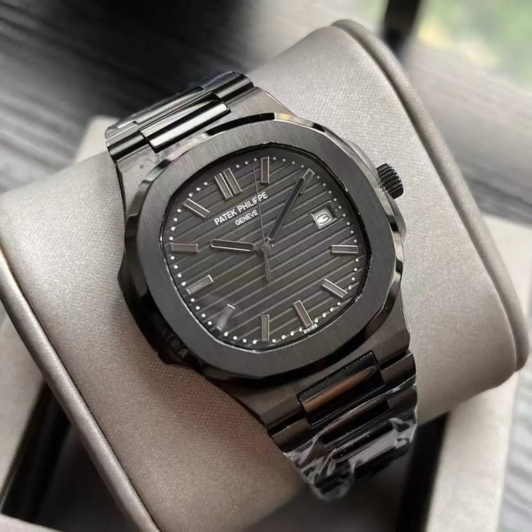 Patek Philippe Nautilus Watch Collection - 7