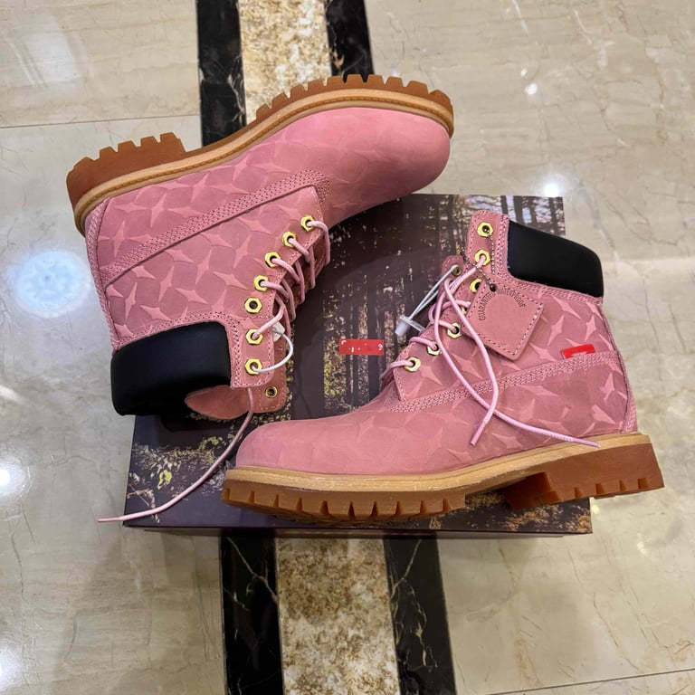 Supreme x Timberland 6-Inch Premium Boot Pink Stars - 3