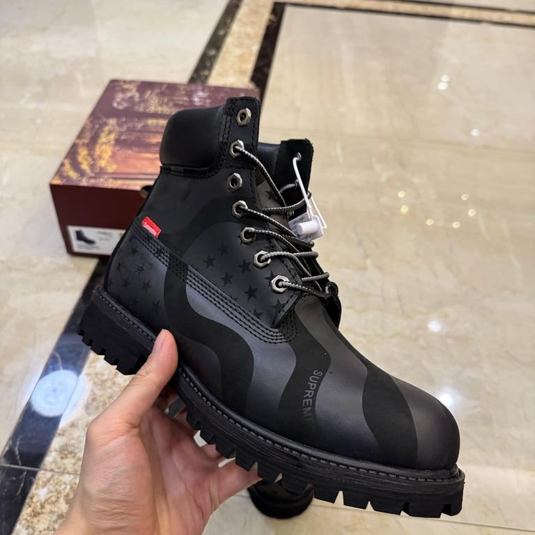 Supreme x Timberland 6-Inch Premium Boot Stars and Stripes Black - 2