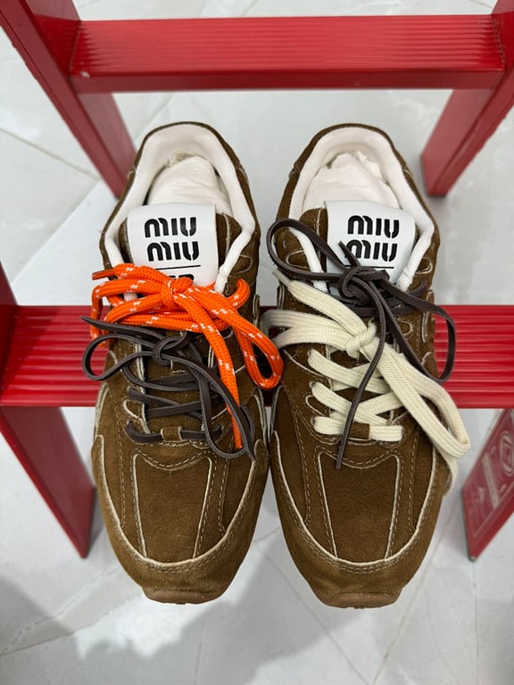 Miu Miu x New Balance 530 Brown Suede - 7