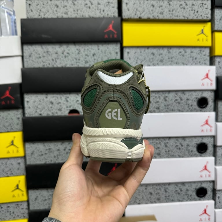 Asics Gel-NYC Green (1203A739-300) - 5