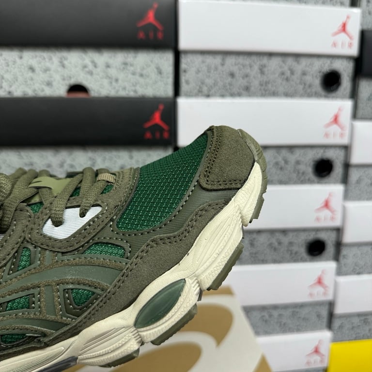 Asics Gel-NYC Green (1203A739-300) - 7