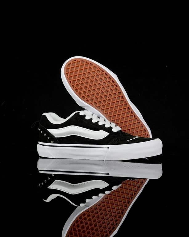 Vans Knu Skool Studded Black White - 6