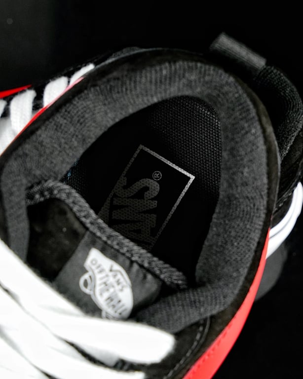 Vans Knu Skool Black Red - 5