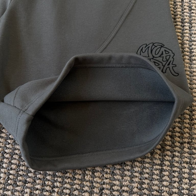Mertra Curved Seam Embroidered Logo Shorts Grey - 8