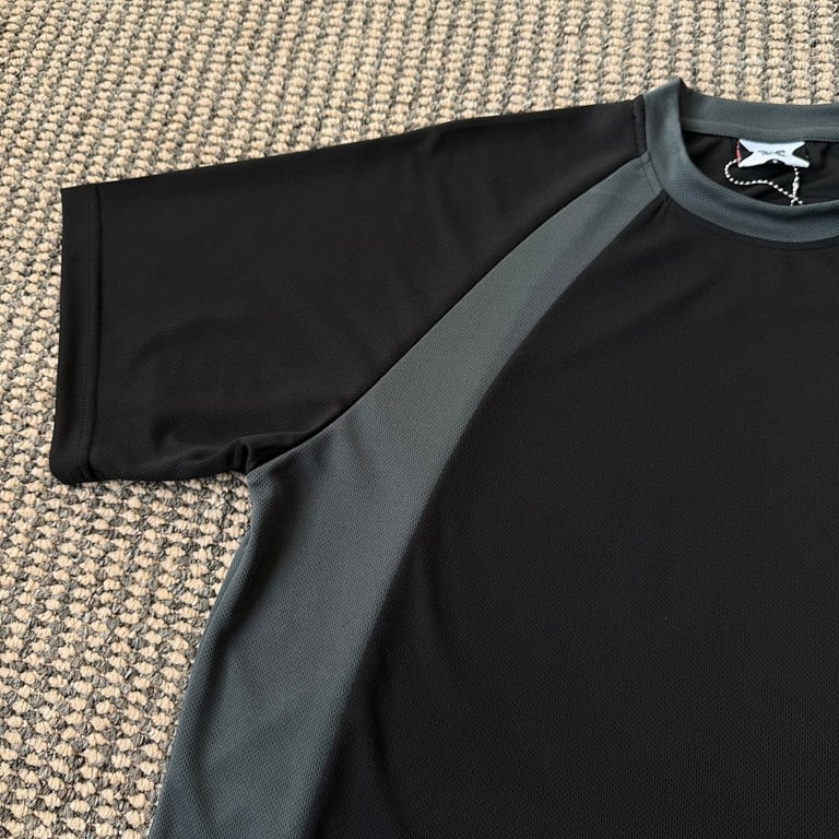 Mertra Contrast Panel T-Shirt Black/Grey - 4
