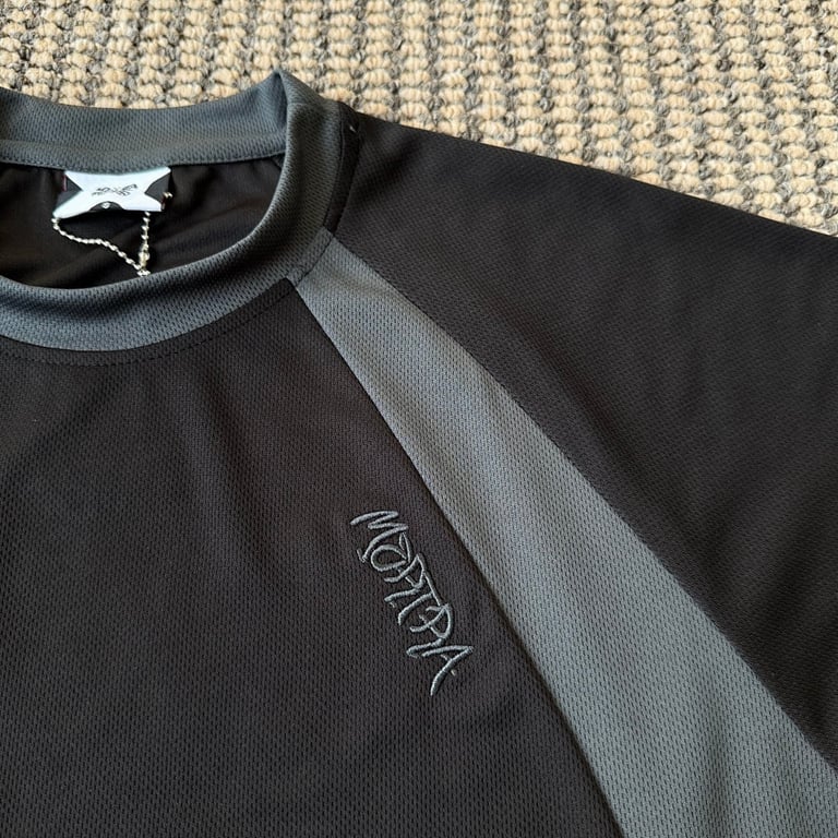 Mertra Contrast Panel T-Shirt Black/Grey - 7