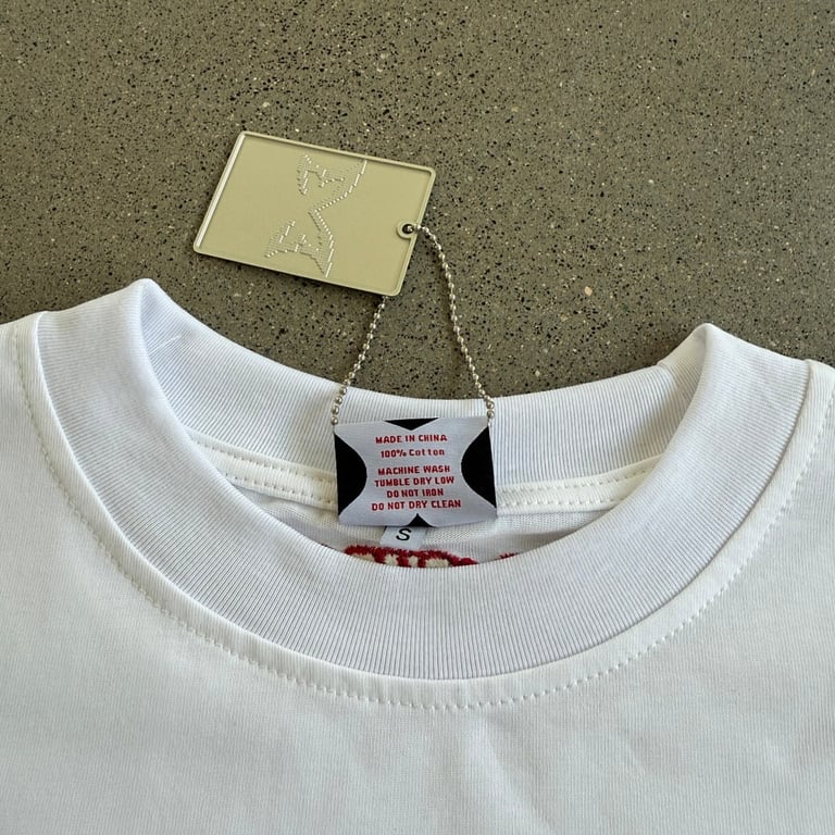 Mertra Butterfly Graphic T-Shirt White - 10
