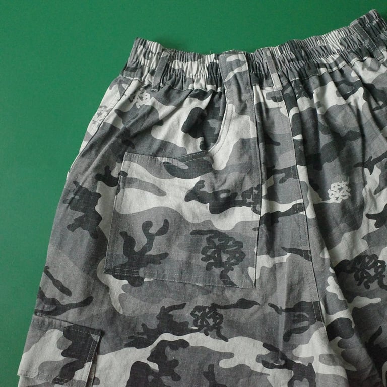 Mertra Camo Cargo Shorts - 30
