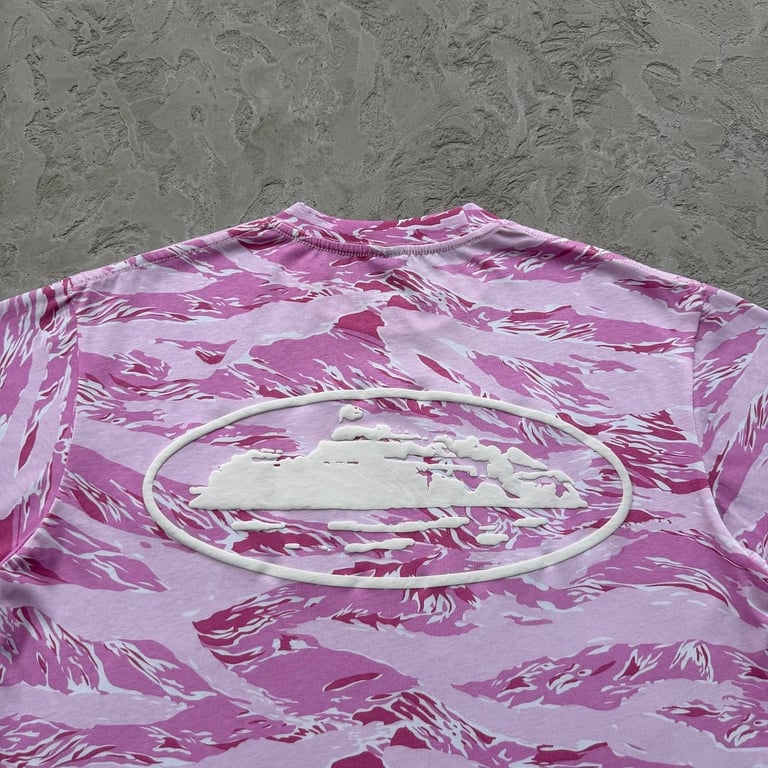 Corteiz Island Puff Print T-Shirt Pink Tiger Camo - 16