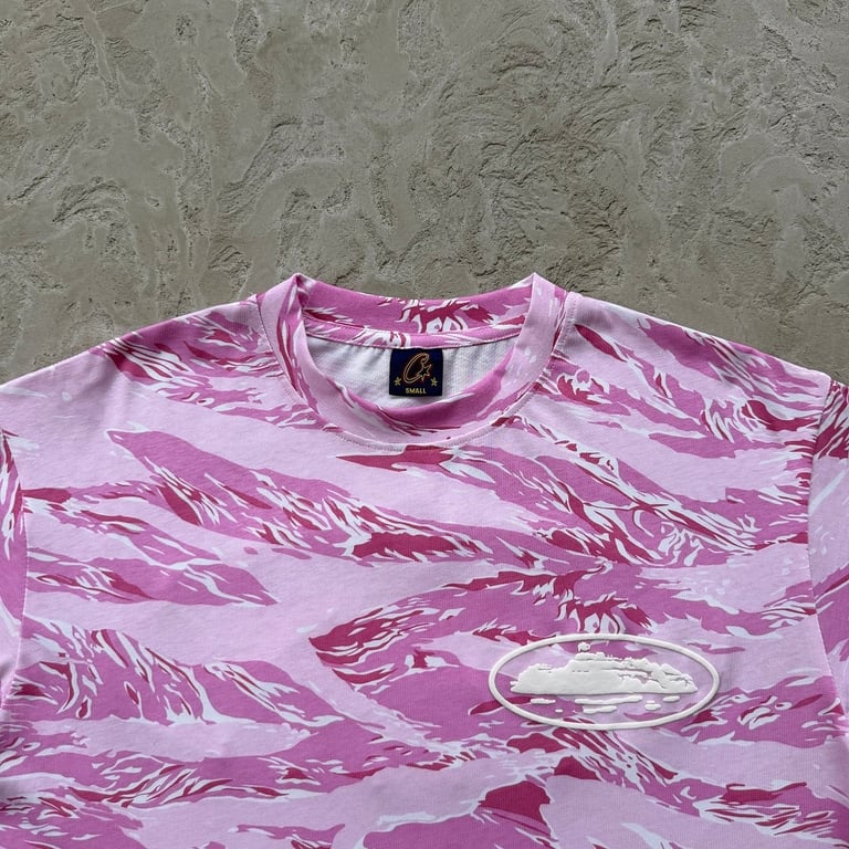 Corteiz Island Puff Print T-Shirt Pink Tiger Camo - 5