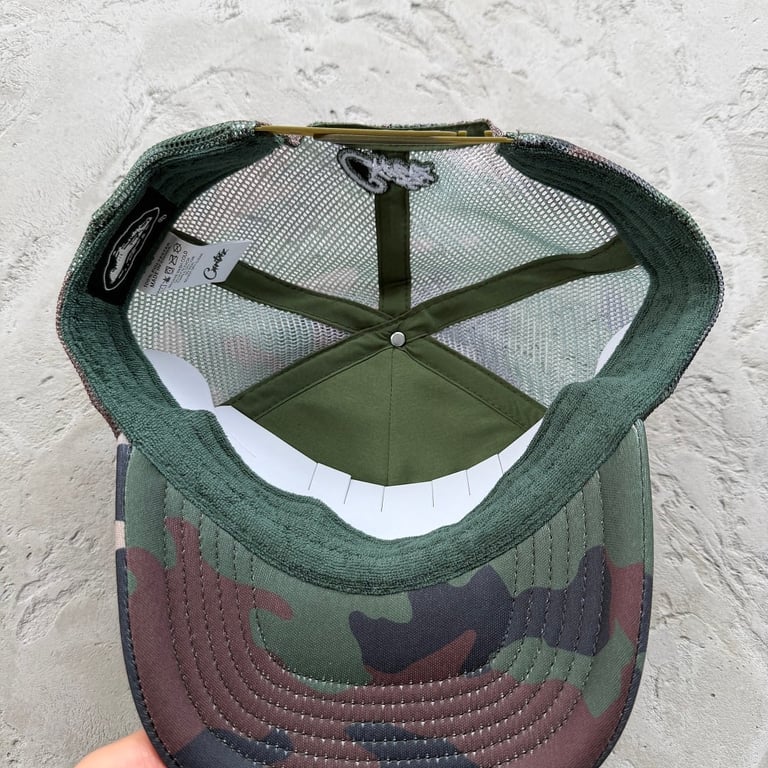 Corteiz Alcatraz Print Trucker Hat Woodland Camo - 12