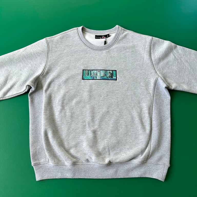 Derschutze Embroidered Graphic Crewneck Grey - 5