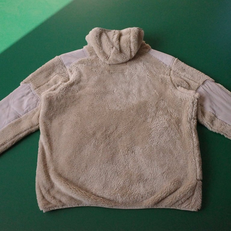 Derschutze Embroidered Fleece Hoodie Beige - 15