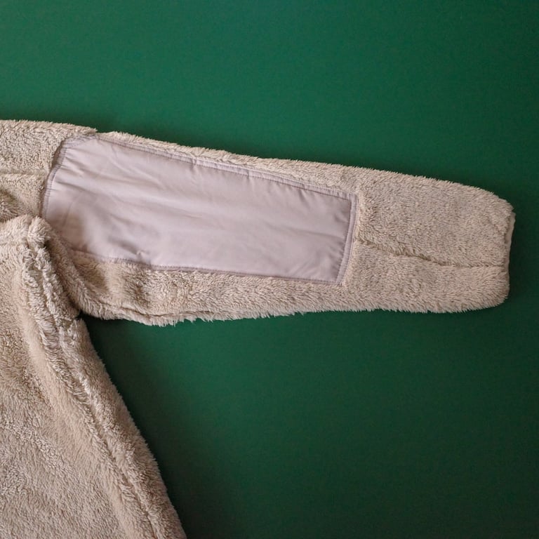 Derschutze Embroidered Fleece Hoodie Beige - 17