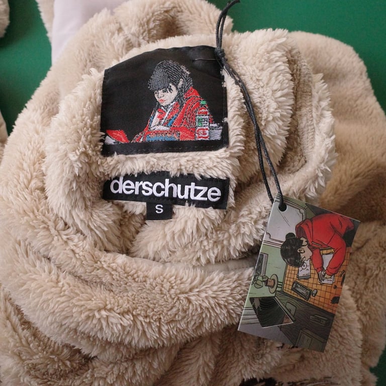Derschutze Embroidered Fleece Hoodie Beige - 19