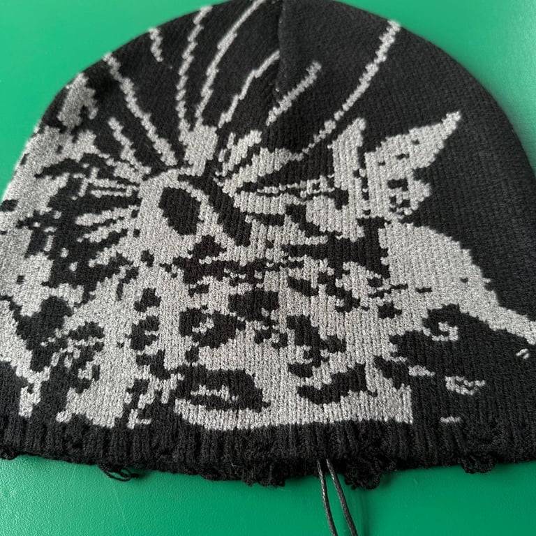 Derschutze Graphic Knit Beanie - 8