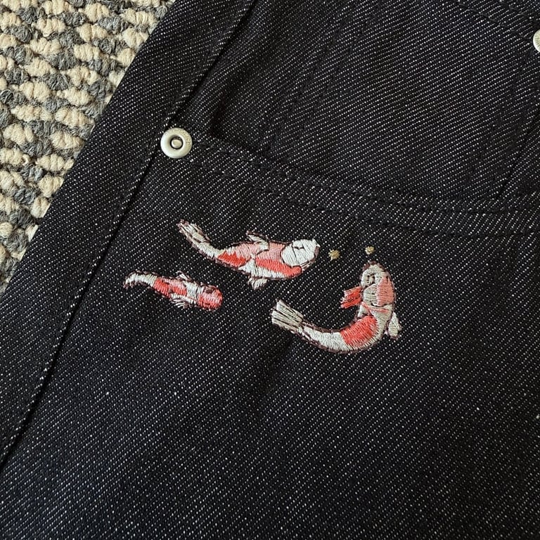 Derschutze Koi Embroidery Black Raw Denim Shorts - 9
