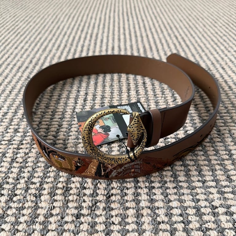 Derschutze Embroidered Brown Belt