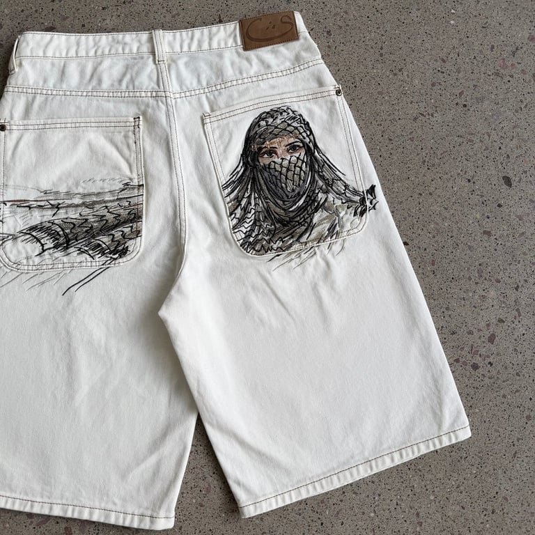 Derschutze Embroidered Denim Shorts Off White - 19