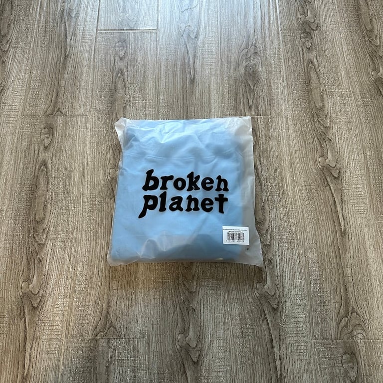 Broken Planet University Blue Set - 6