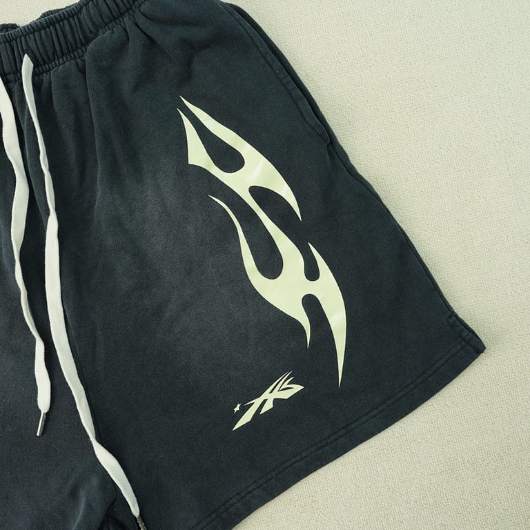 Hellstar Sports Flame Shorts Black - 10