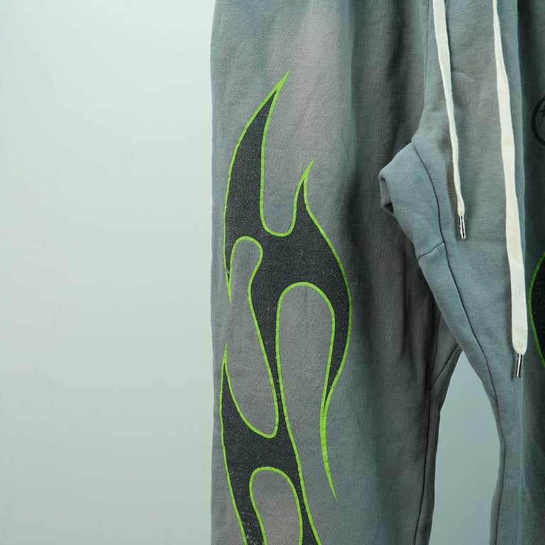 Hellstar Future Flames Sweatpants Grey/Green - 12