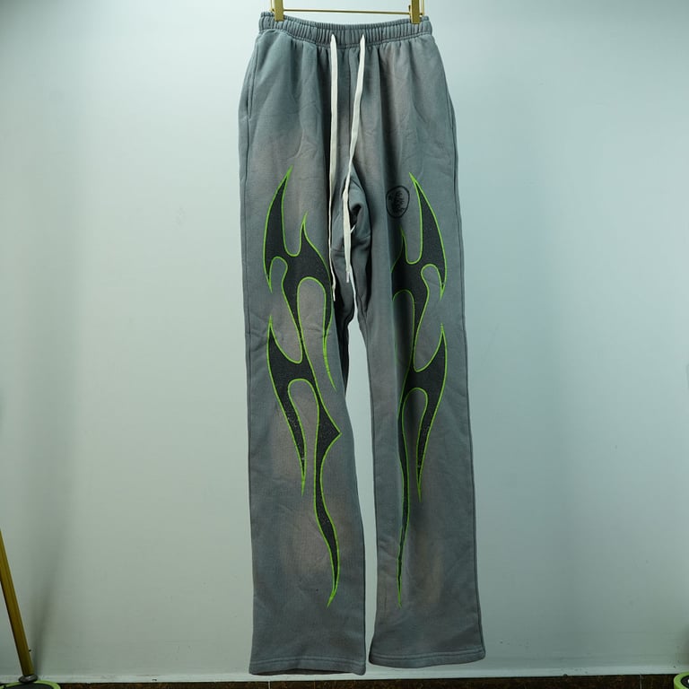 Hellstar Future Flames Sweatpants Grey/Green - 21