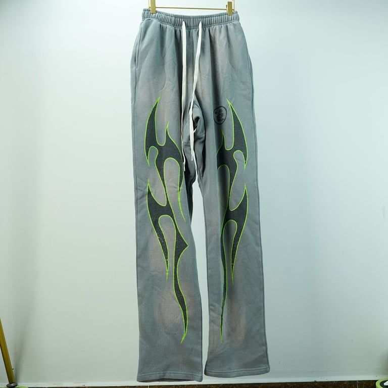 Hellstar Future Flames Sweatpants Grey/Green - 23