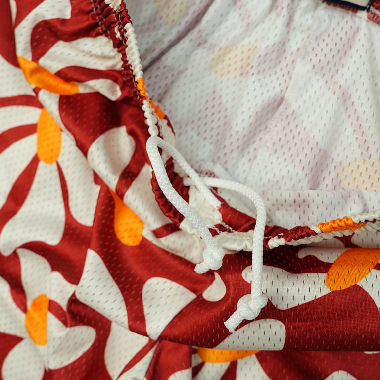Eric Emanuel EE Basic Short Red Daisies/Yellow - 8
