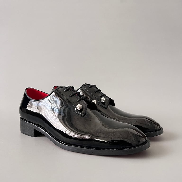 Christian Louboutin Patent Leather Derbies Black - 7