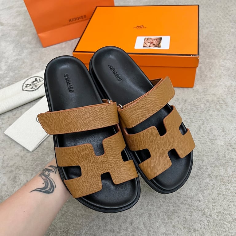 Hermès Chypre Sandals Brown Black - 2