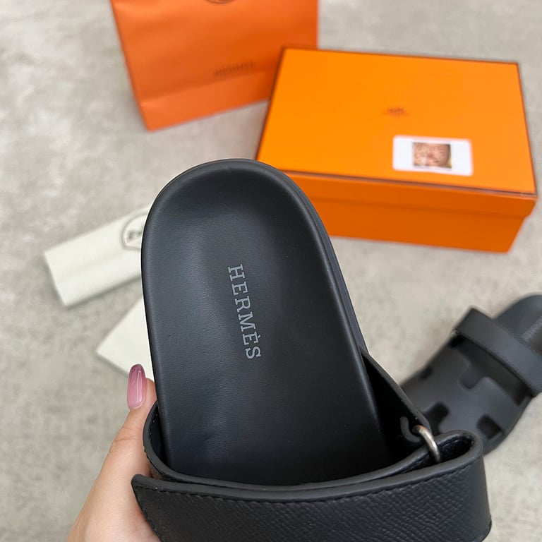 Hermès Chypre Sandals Black - 5