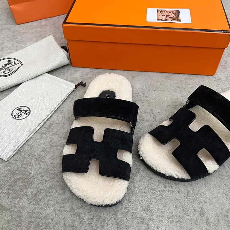 Hermès Chypre Sandals Black Suede Shearling - 8