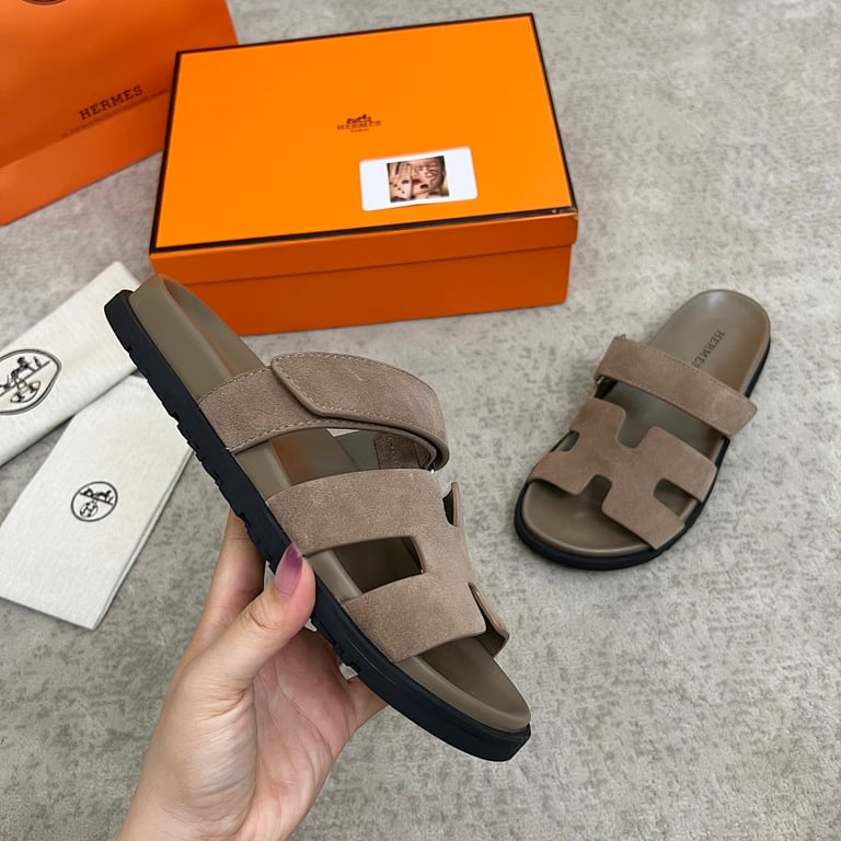 Hermès Chypre Sandals Taupe Suede - 6