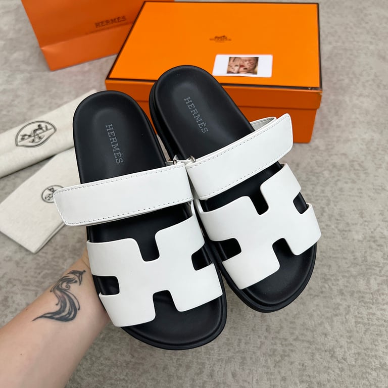 Hermès Chypre Sandals White Black - 3