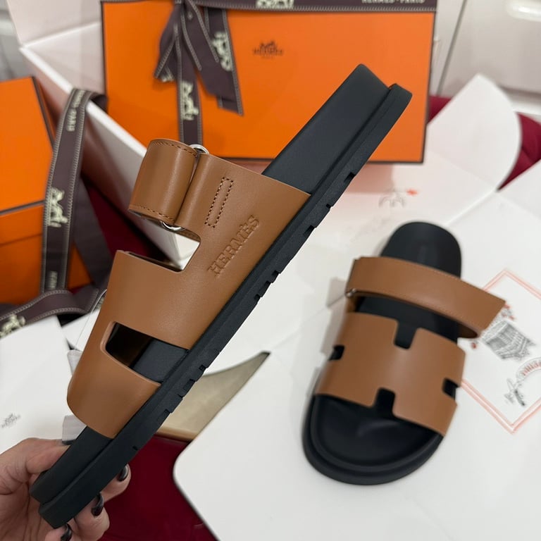 Hermès Chypre Sandals Tan Black - 6