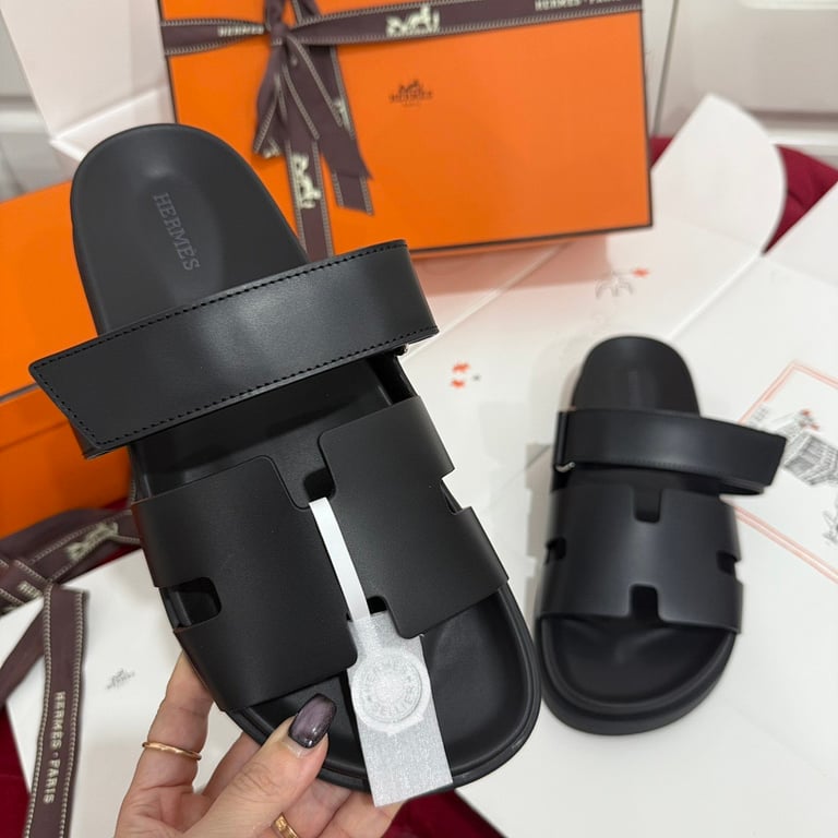 Hermès Chypre Sandals Black - 4