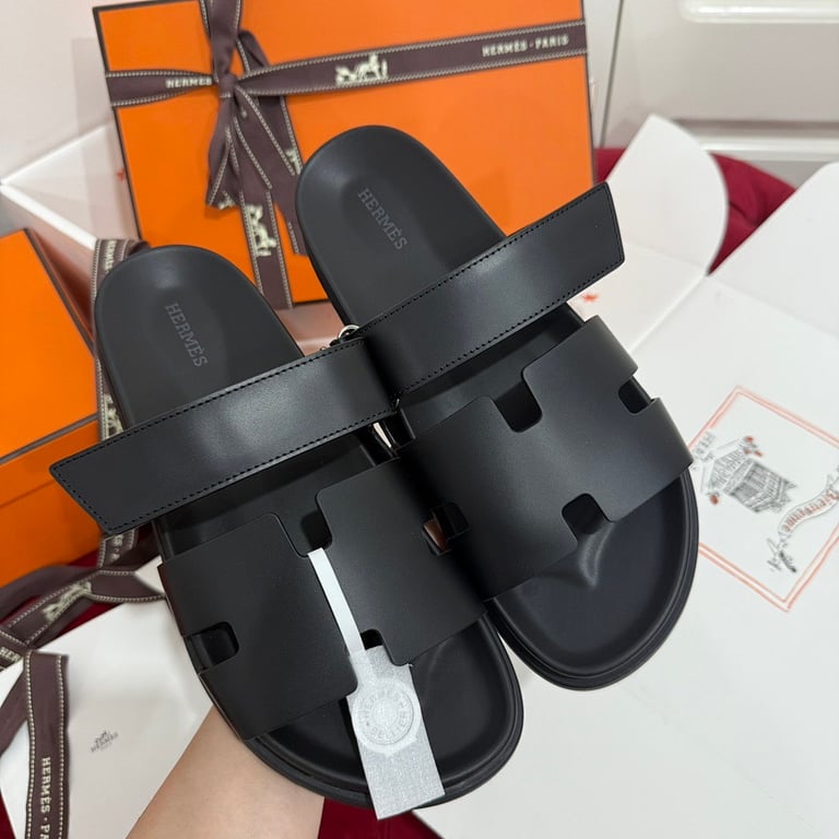 Hermès Chypre Sandals Black - 7