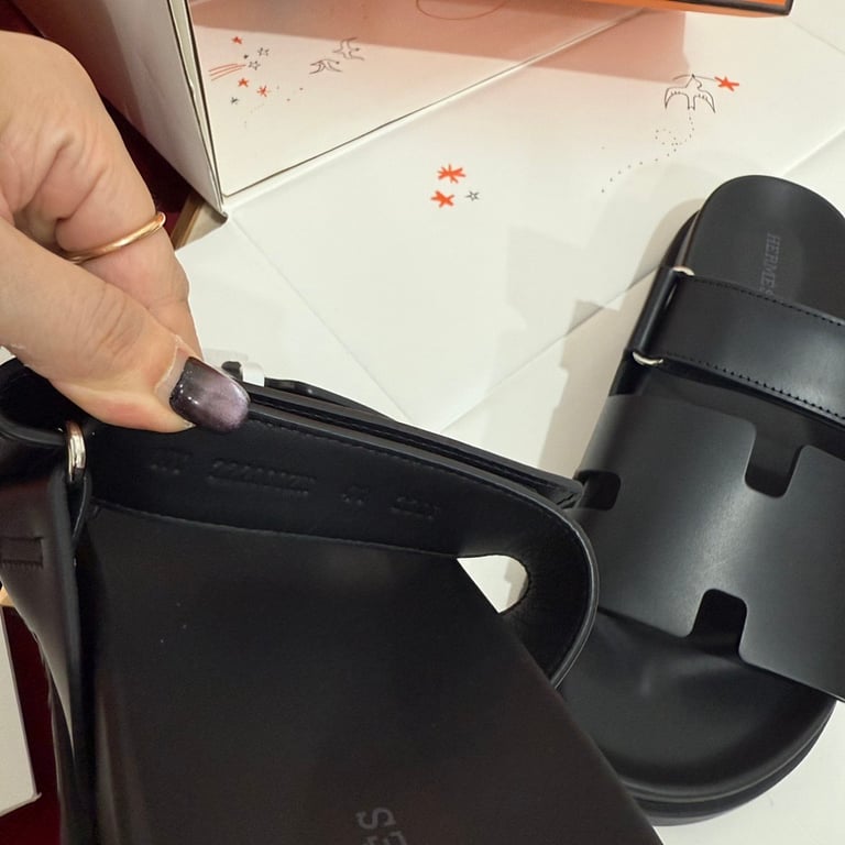 Hermès Chypre Sandals Black - 8