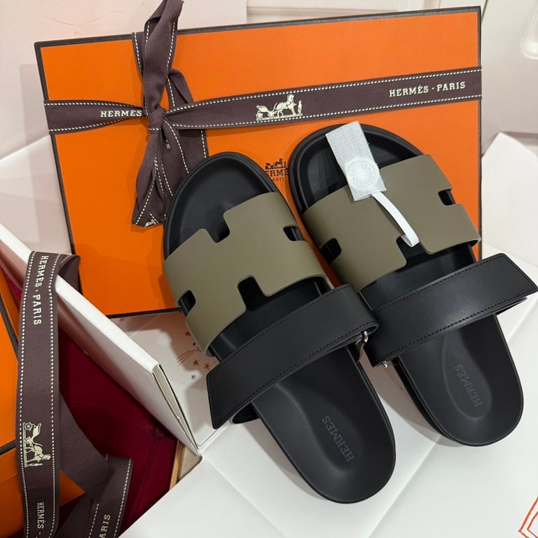 Hermès Chypre Sandals Black Khaki - 5