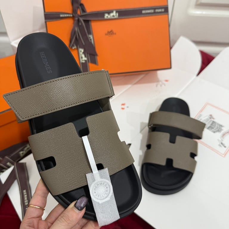 Hermès Chypre Sandals Taupe - 4