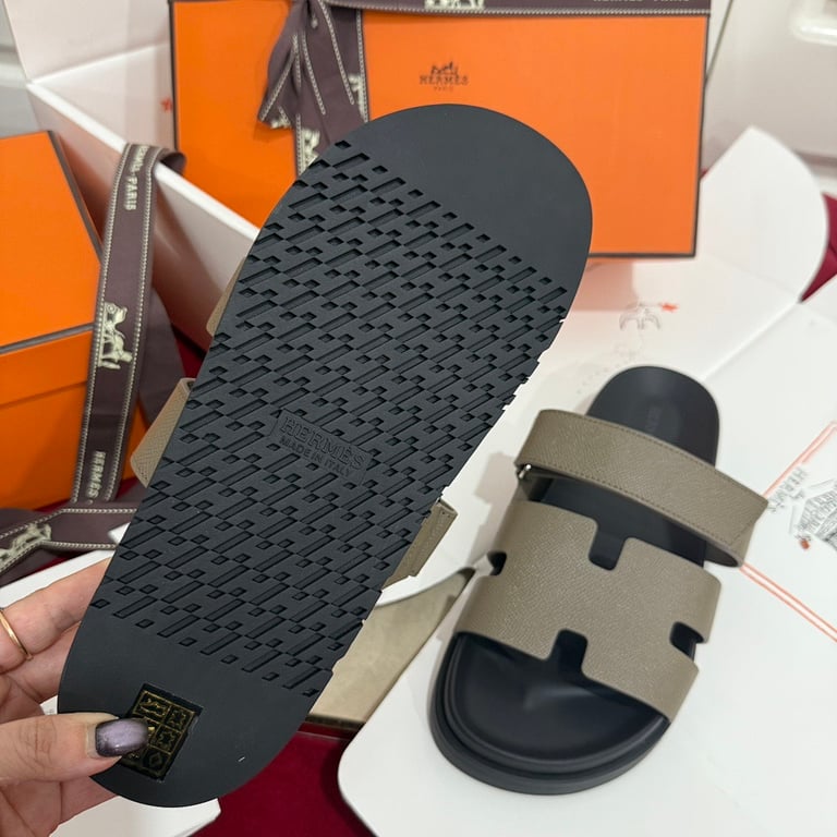 Hermès Chypre Sandals Taupe - 9