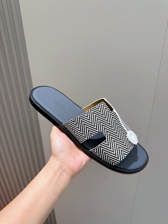 Hermès Izmir Sandals Chevron Black White - 5