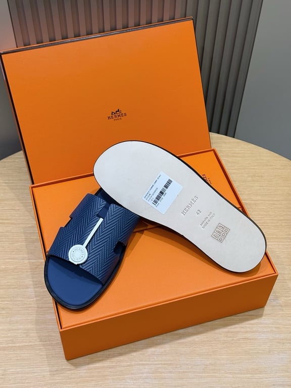 Hermès Izmir Sandals Blue Textured Leather - 7