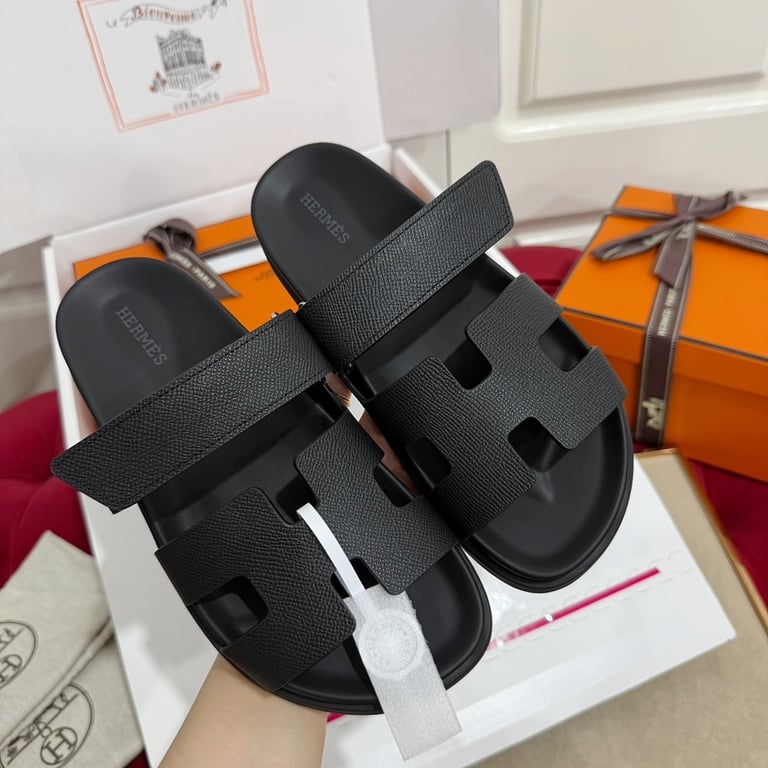 Hermès Chypre Sandals Black - 2