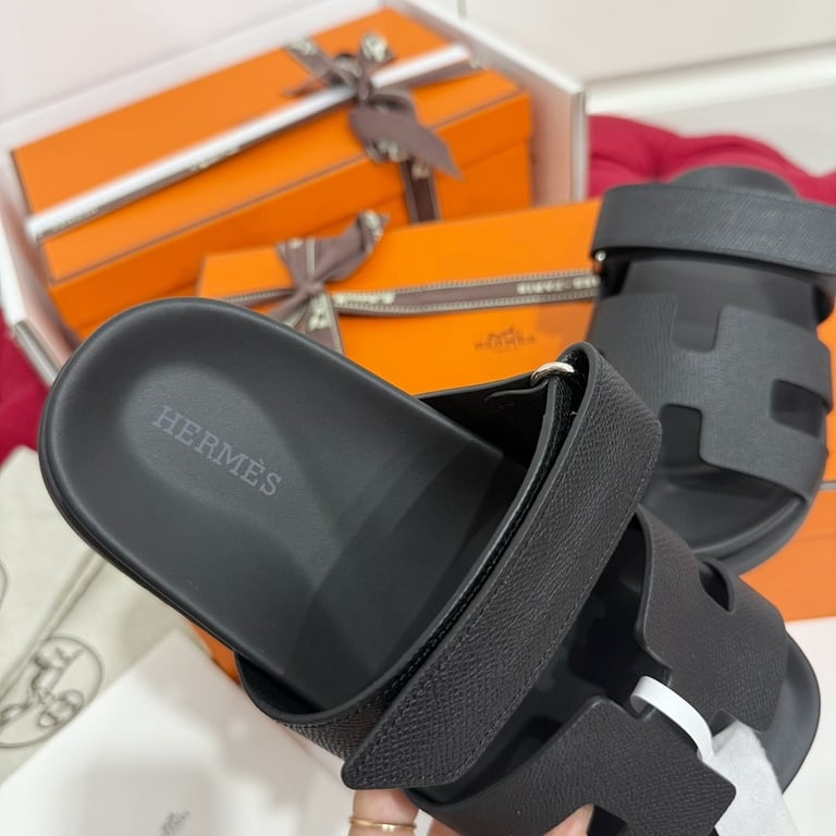 Hermès Chypre Sandals Black - 8