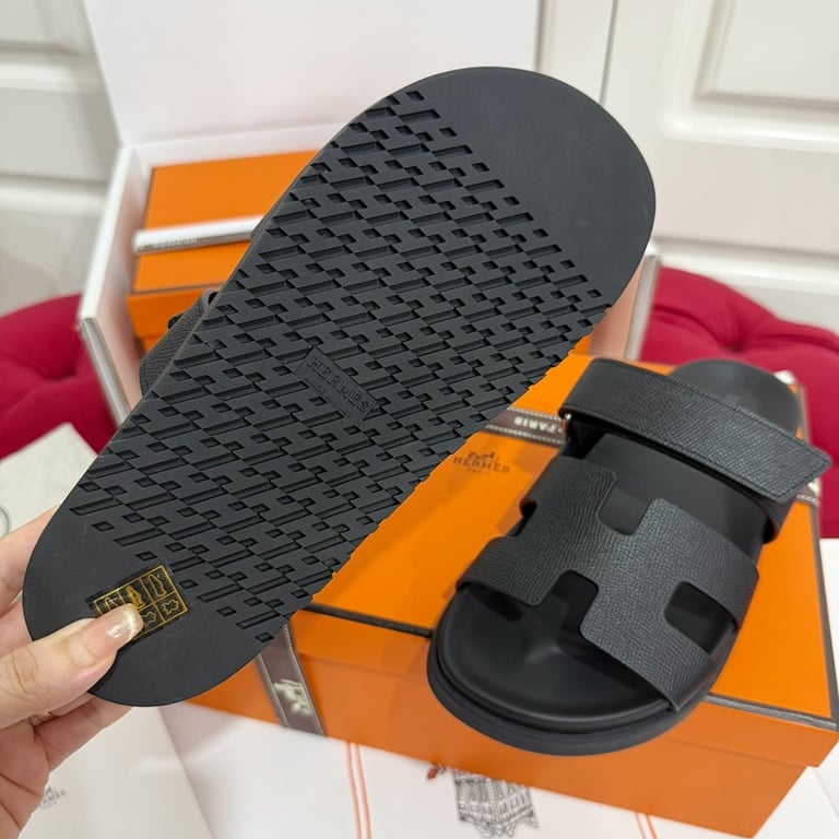Hermès Chypre Sandals Black - 9