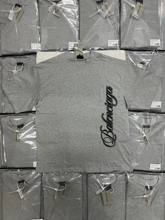 Balenciaga Script Logo T-Shirt 52034−51L - 4